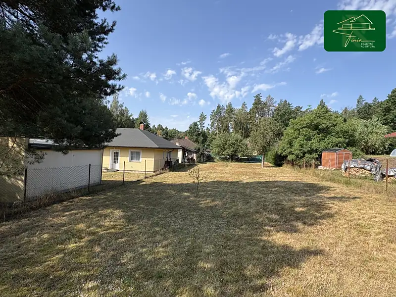 Pronájem zahrady 776 m², Česká Lípa – náhled fotky 1