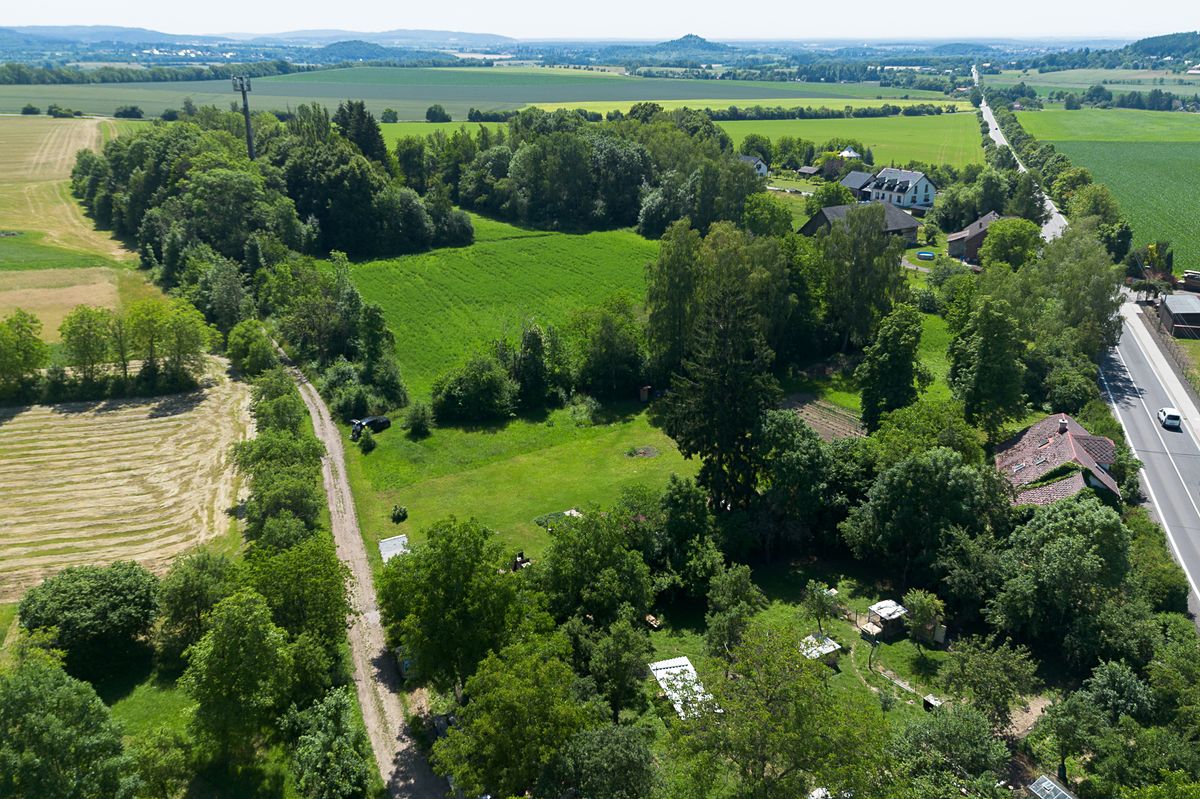 Prodej stavebního pozemku 9115 m² – fotografie 2