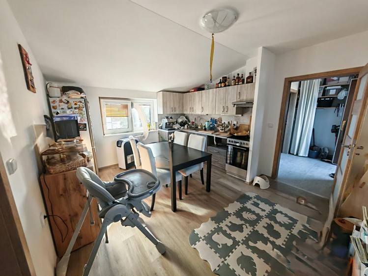 Комерційне приміщення на продаж, 205 м² (41 з 45)