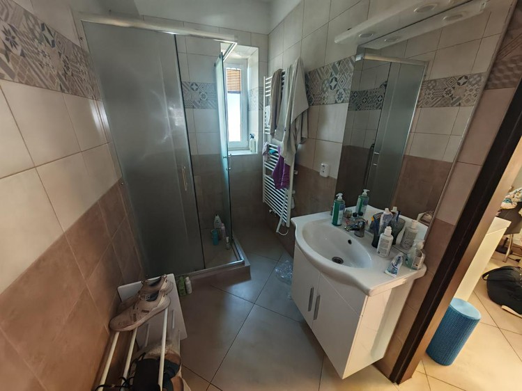 Комерційне приміщення на продаж, 205 м² (29 з 45)