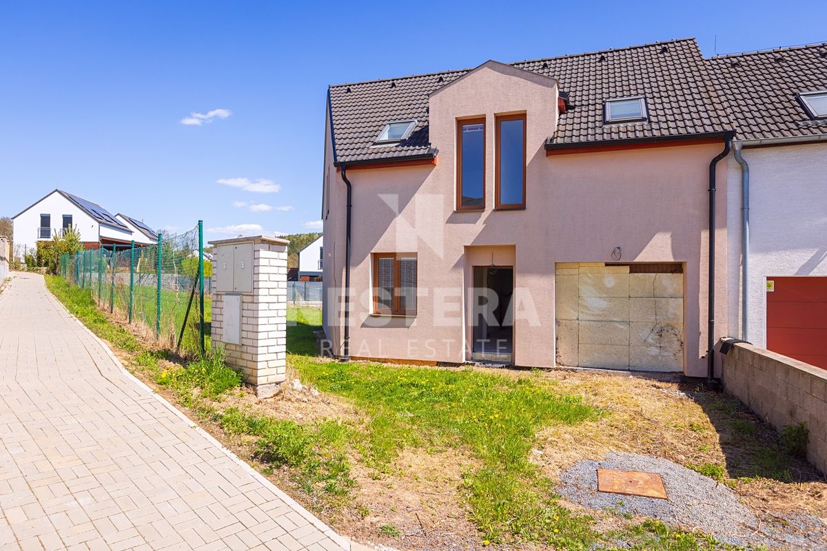 Prodej rodinného domu 209 m², pozemek 1067 m² – fotografie 5