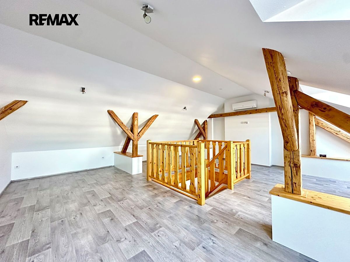 Pronájem bytu atypický 62 m²