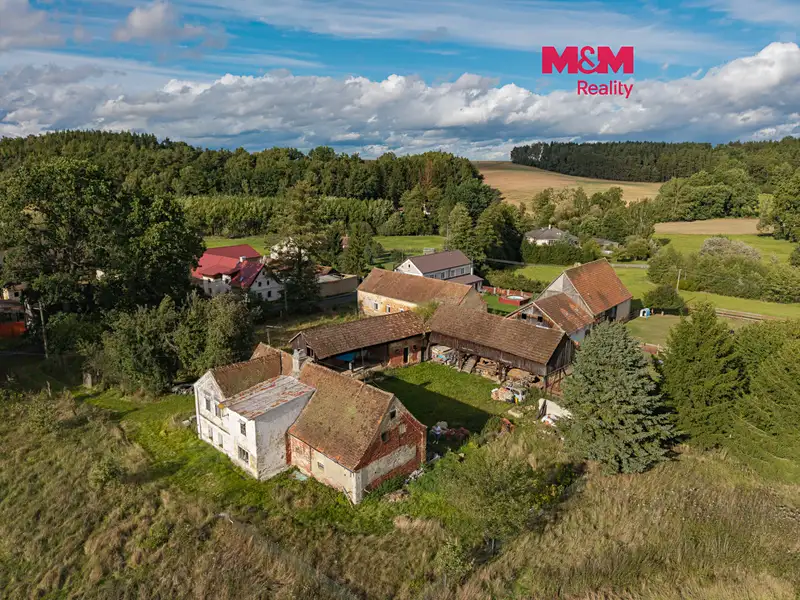 Prodej zemědělské usedlosti 818 m², pozemek 2326 m², Lipová – náhled fotky 1