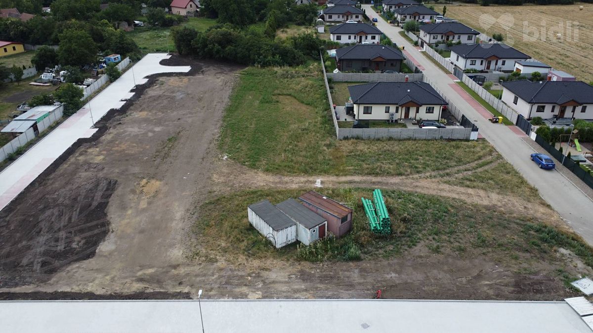 Prodej pole 827 m², Úžice – fotka 1 z 3