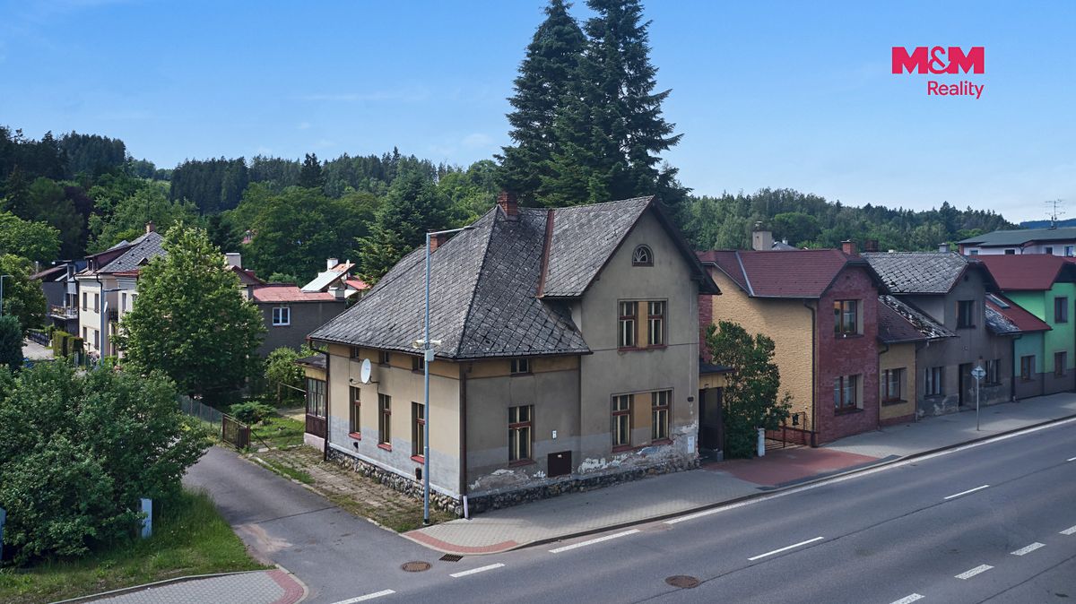 Prodej rodinného domu 120 m², pozemek 479 m² – fotografie 2
