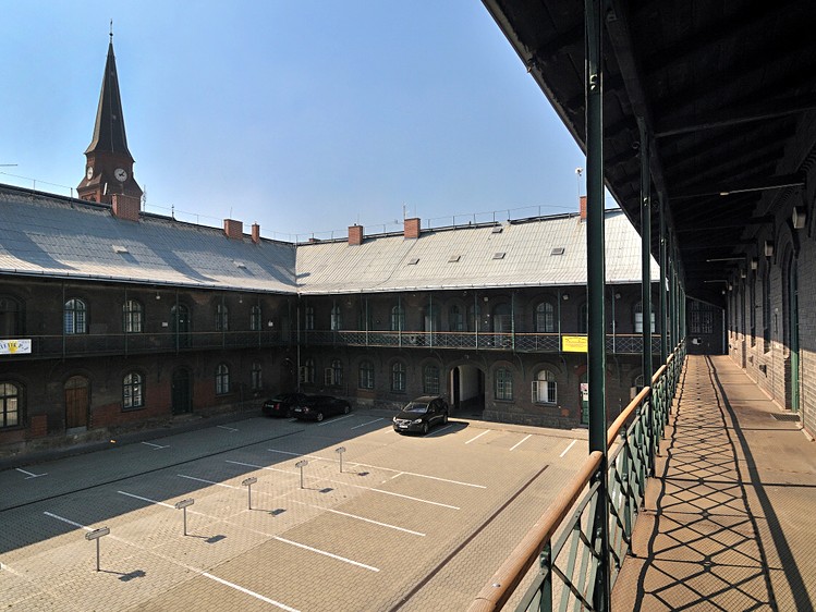 Комерційне приміщення в оренду, 104 м² (12 з 13)