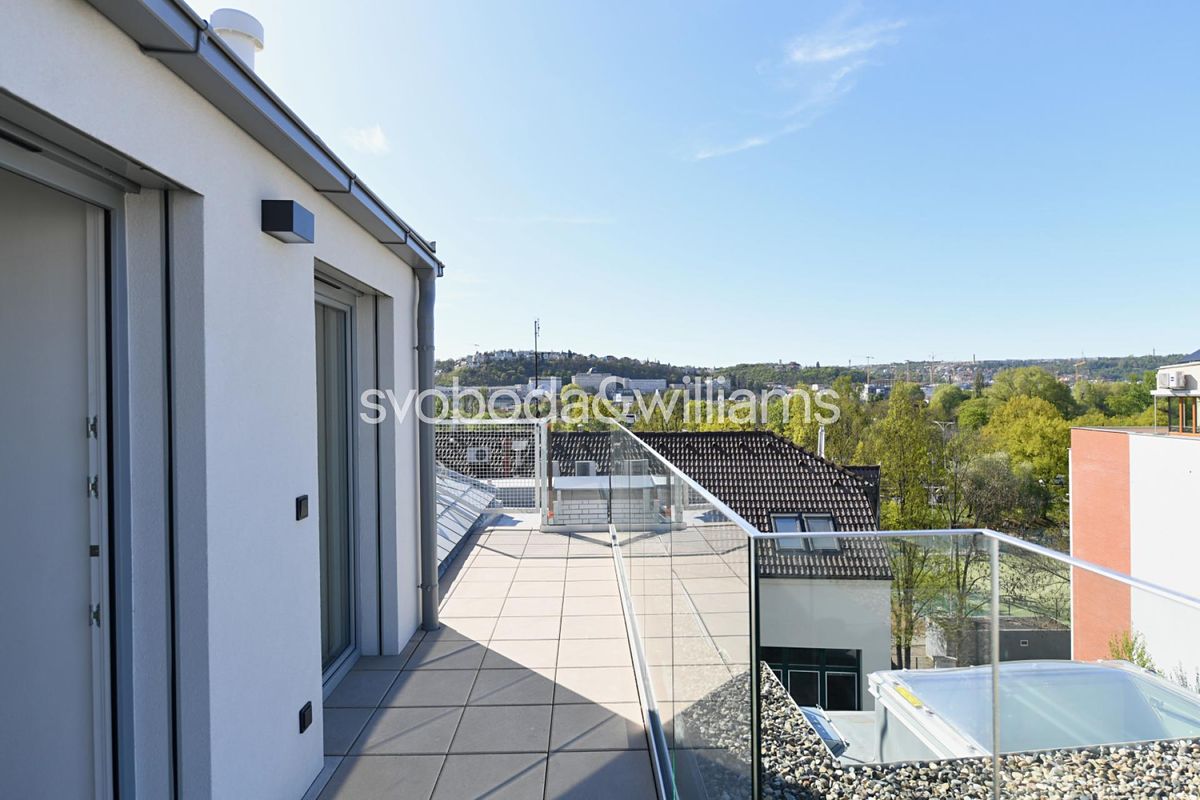 Prodej bytu 6 pokojů a více 205 m² – fotografie 3