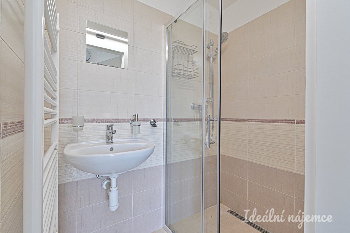 Pronájem bytu 2+kk 34 m² – fotografie 5