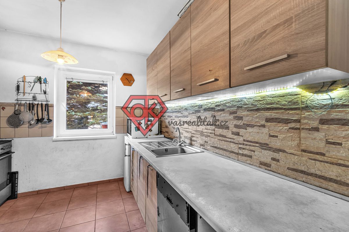Prodej rodinného domu 150 m², pozemek 1045 m² – fotografie 4