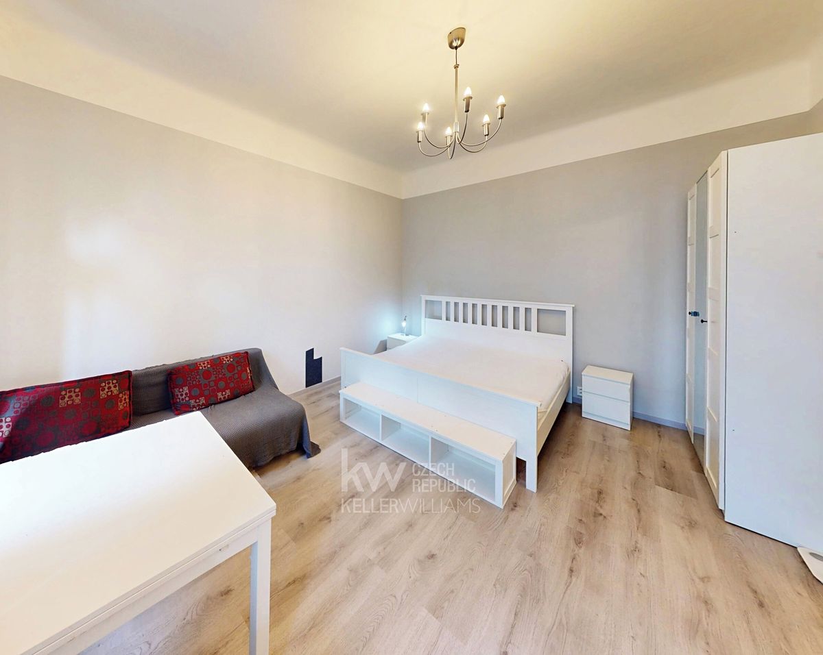 Pronájem bytu 1+kk 33 m²