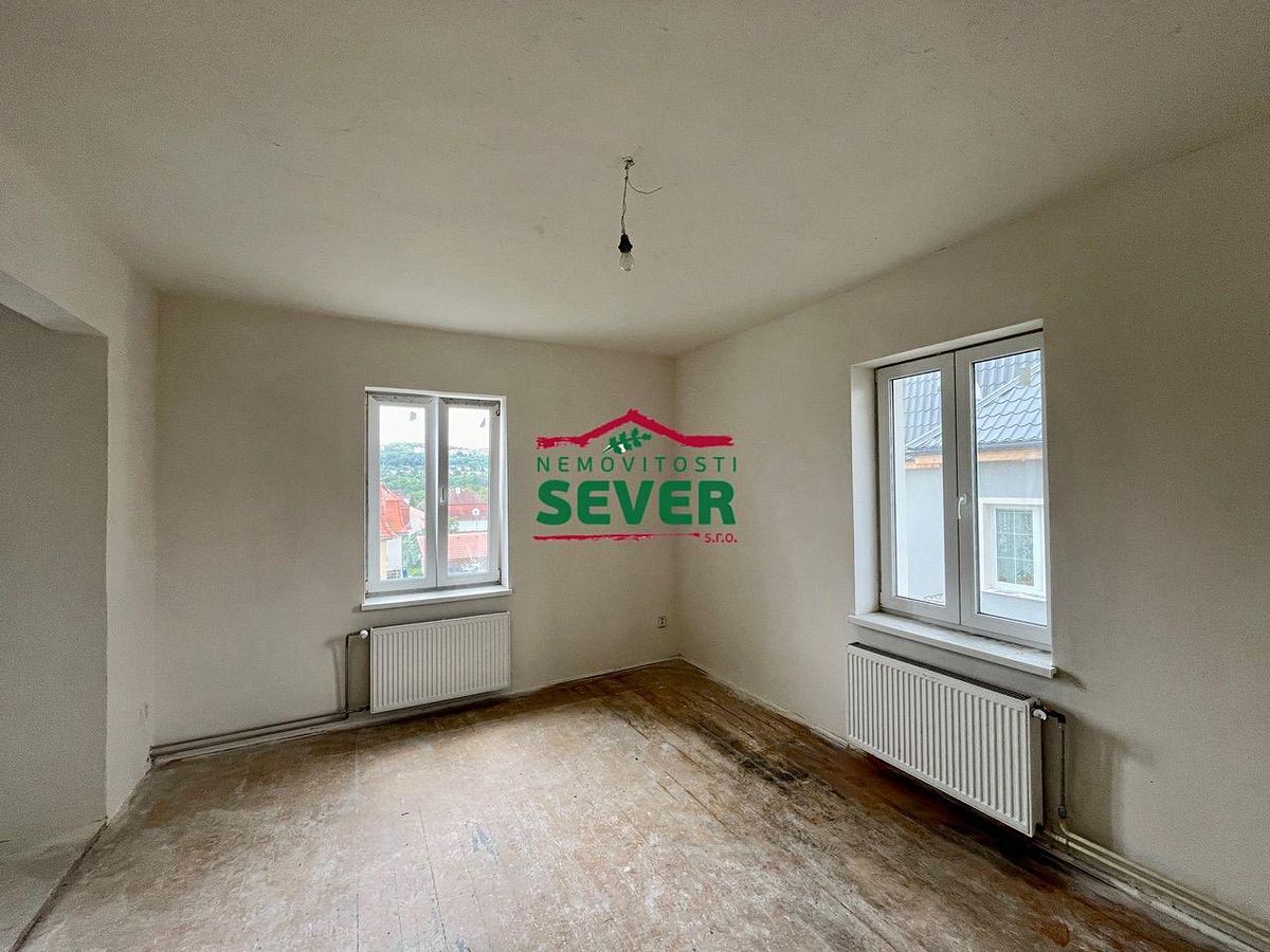 Prodej rodinného domu 158 m², pozemek 523 m² – fotografie 2