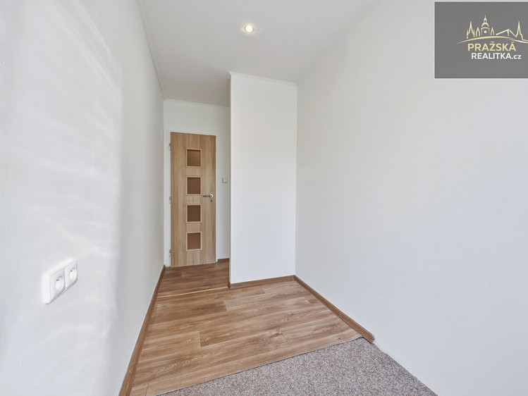 Prodej bytu 1+kk, 33 m² (27 z 37)