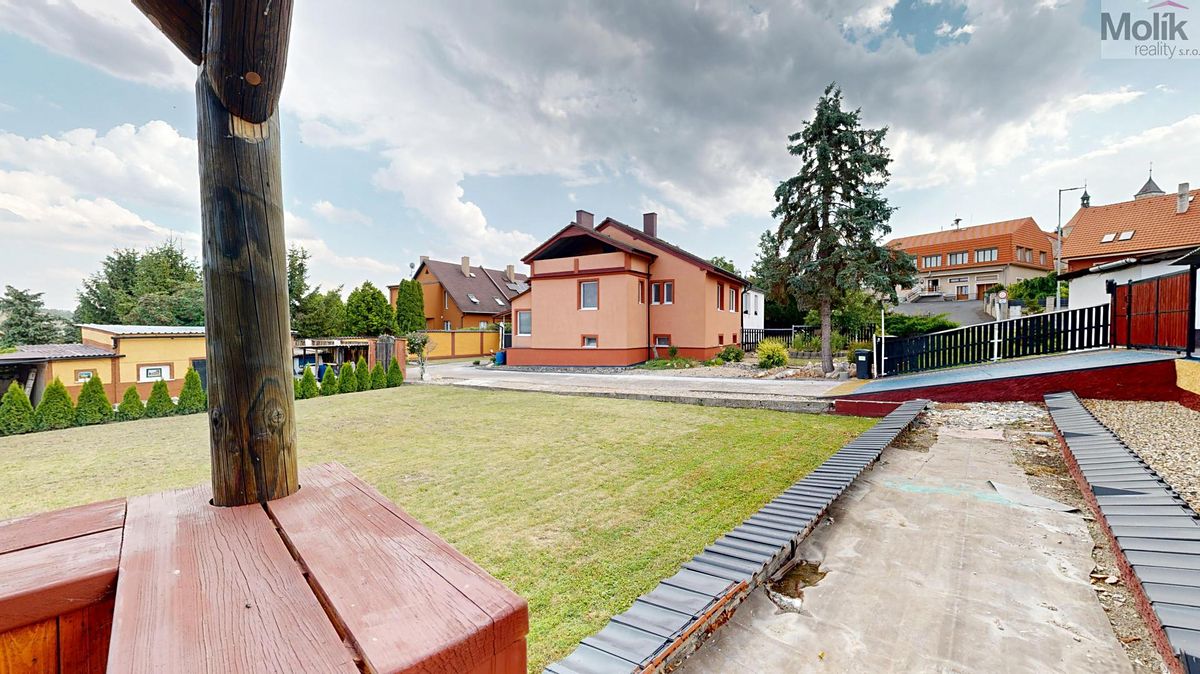 Prodej rodinného domu 148 m², pozemek 1061 m² – fotografie 5