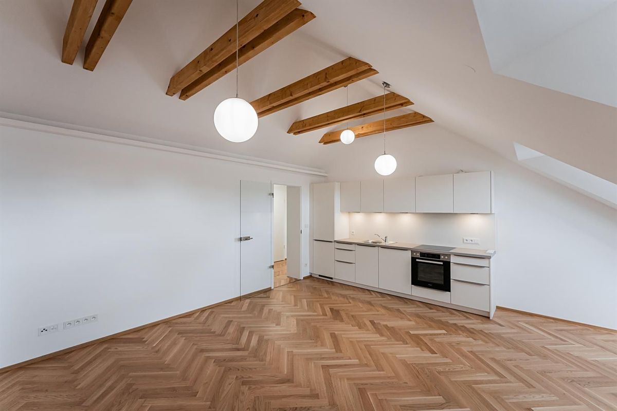 Pronájem bytu 3+kk 79 m² – fotografie 2