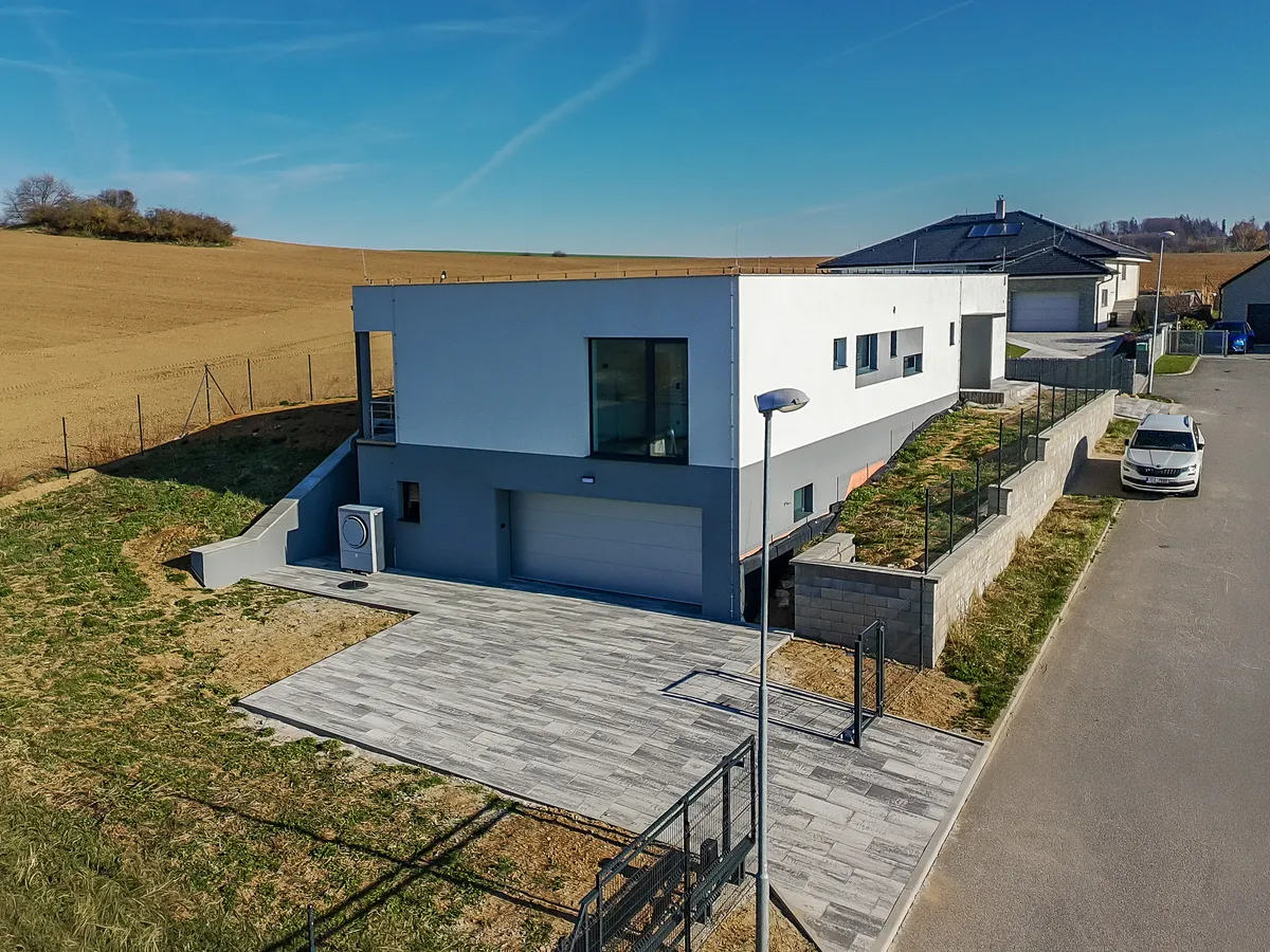 Prodej rodinného domu 224 m², pozemek 943 m²
