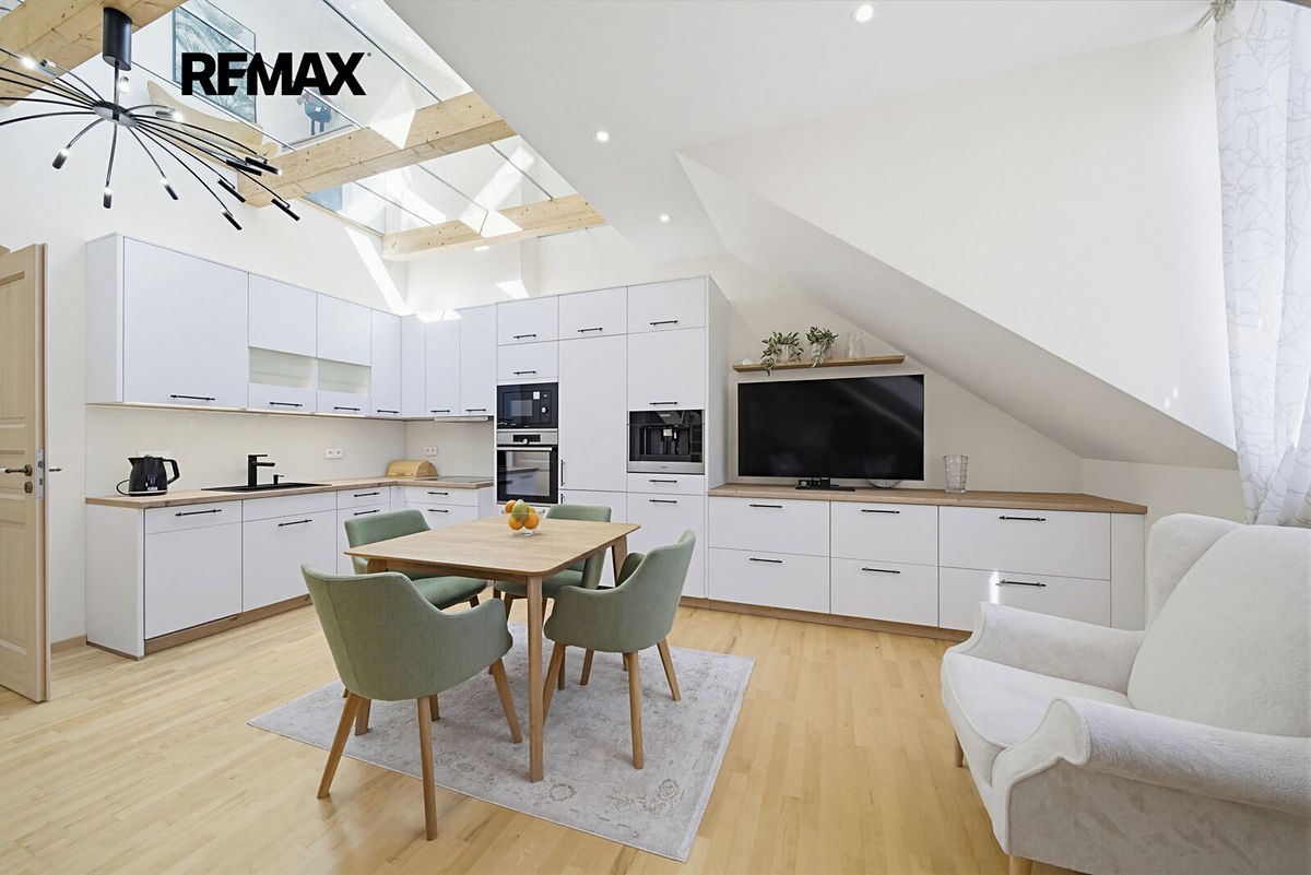 Prodej bytu 5+kk 193 m²