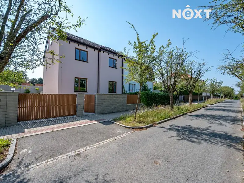 Pronájem rodinného domu 150 m², pozemek 331 m², Říčany – náhled fotky 1