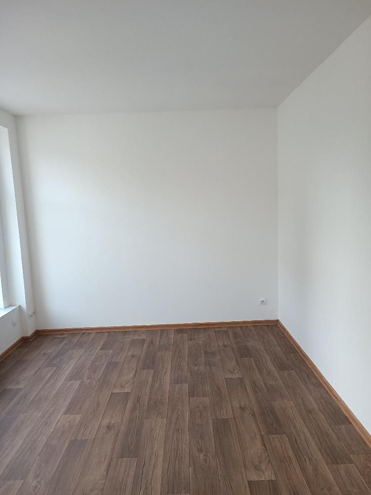 Pronájem bytu 1+kk 34 m² – fotografie 3