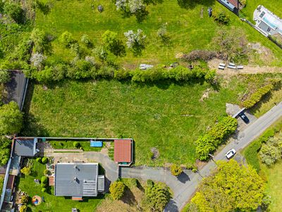 Prodej stavebního pozemku 2584 m²