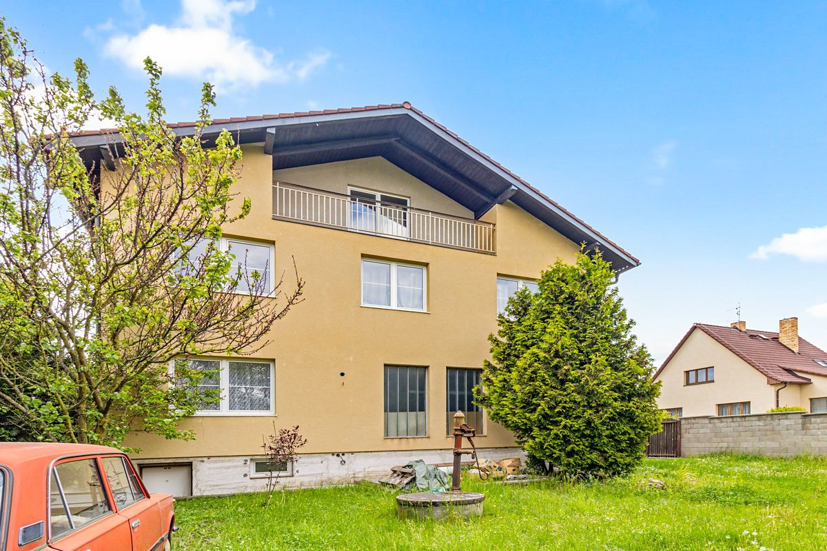 Prodej rodinného domu 350 m², pozemek 450 m² – fotografie 2