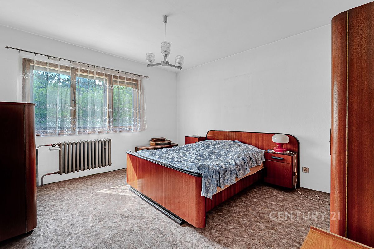 Prodej rodinného domu 290 m², pozemek 793 m² – fotografie 4