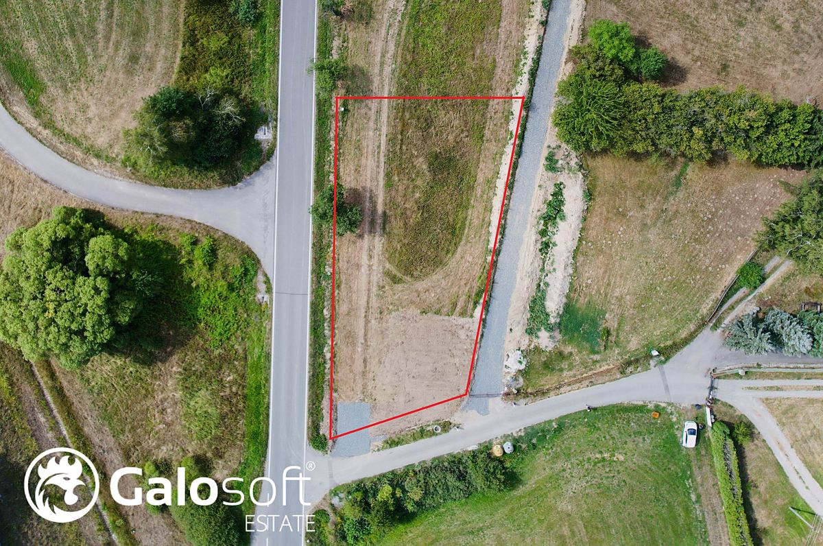 Prodej stavebního pozemku 1034 m² – fotografie 2
