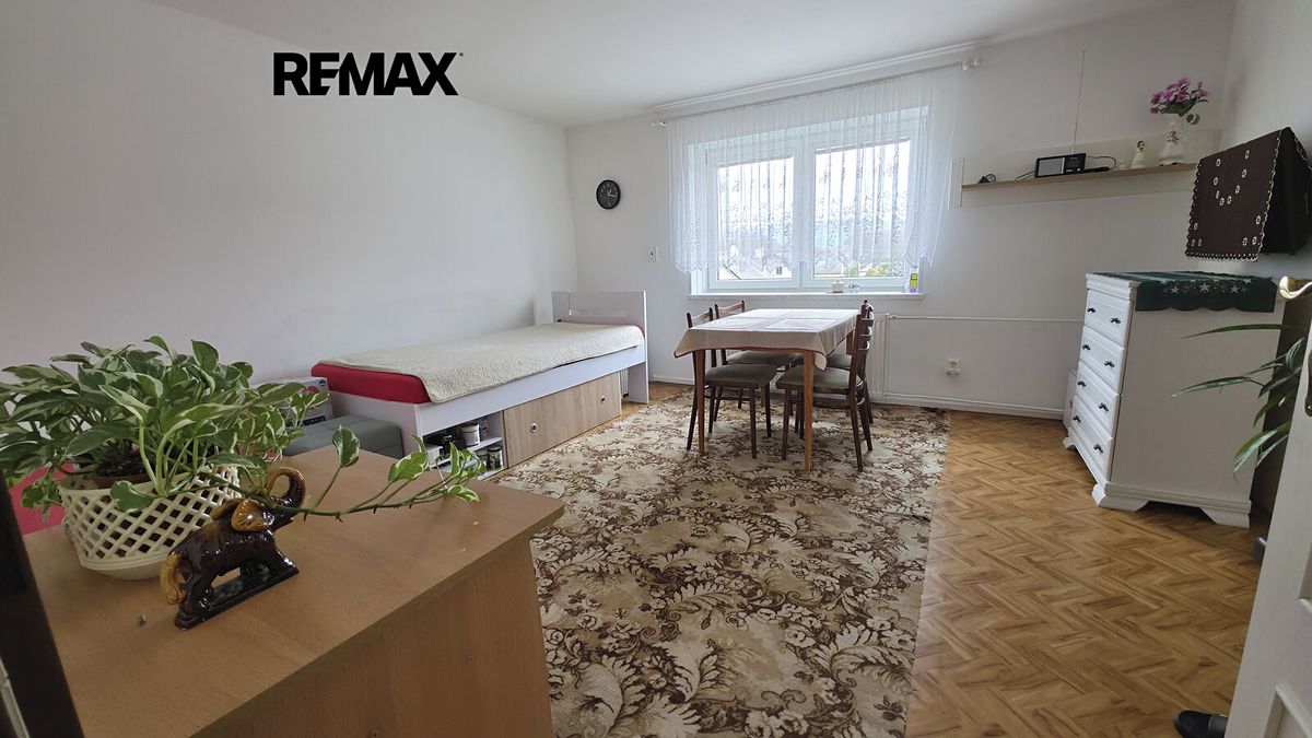 Prodej rodinného domu 161 m², pozemek 383 m² – fotografie 5