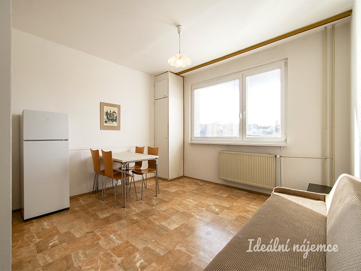 Pronájem bytu 2+kk 42 m² – fotografie 4