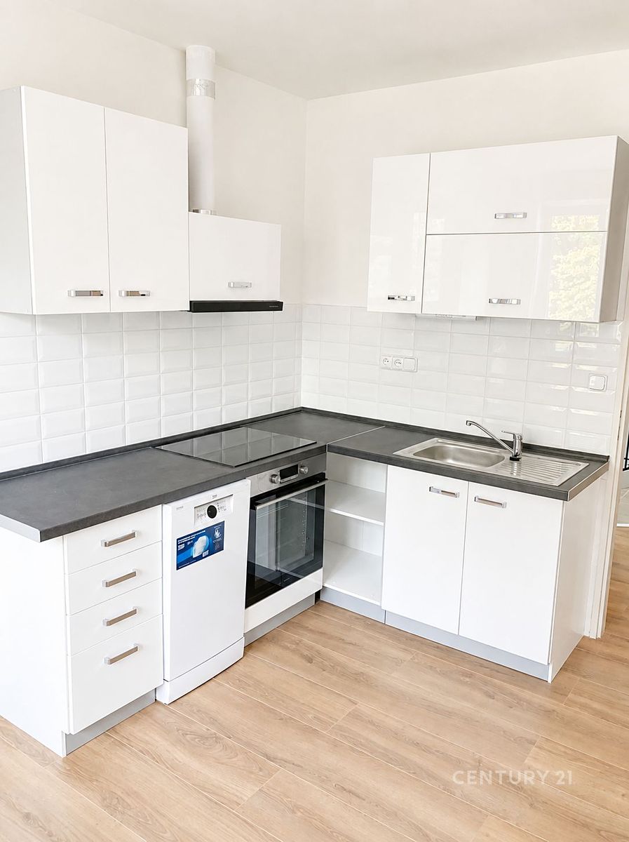 Pronájem bytu 2+kk 40 m²
