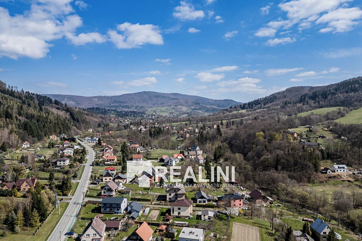 Prodej rodinného domu 200 m², pozemek 659 m² – fotografie 5