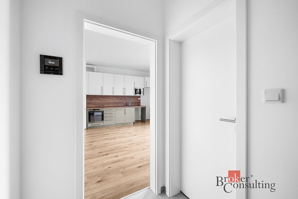 Pronájem bytu 1+kk 26 m² – fotografie 4