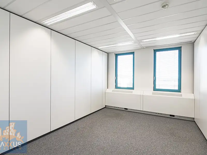 Pronájem kanceláře 23 m², Praha – náhled fotky 2