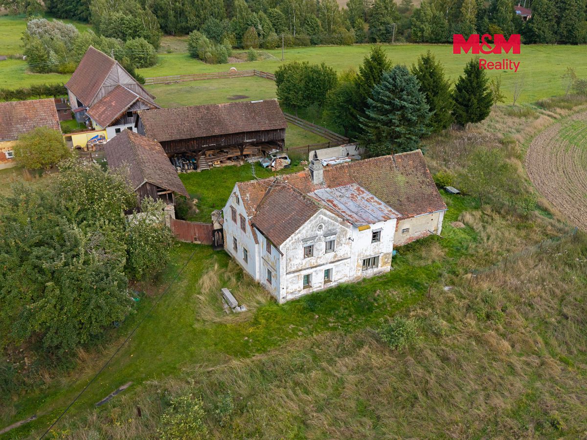 Prodej zemědělské usedlosti 818 m², pozemek 2326 m² – fotografie 3