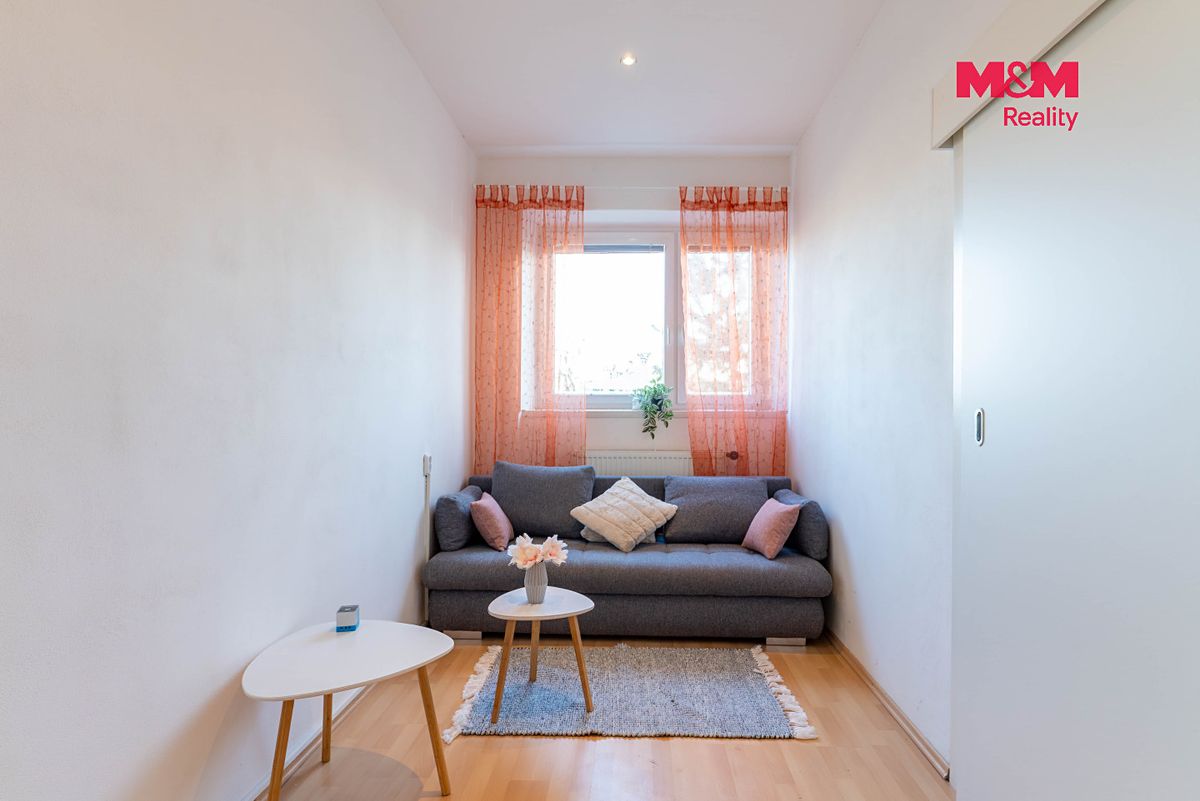 Prodej rodinného domu 240 m², pozemek 1501 m² – fotografie 4