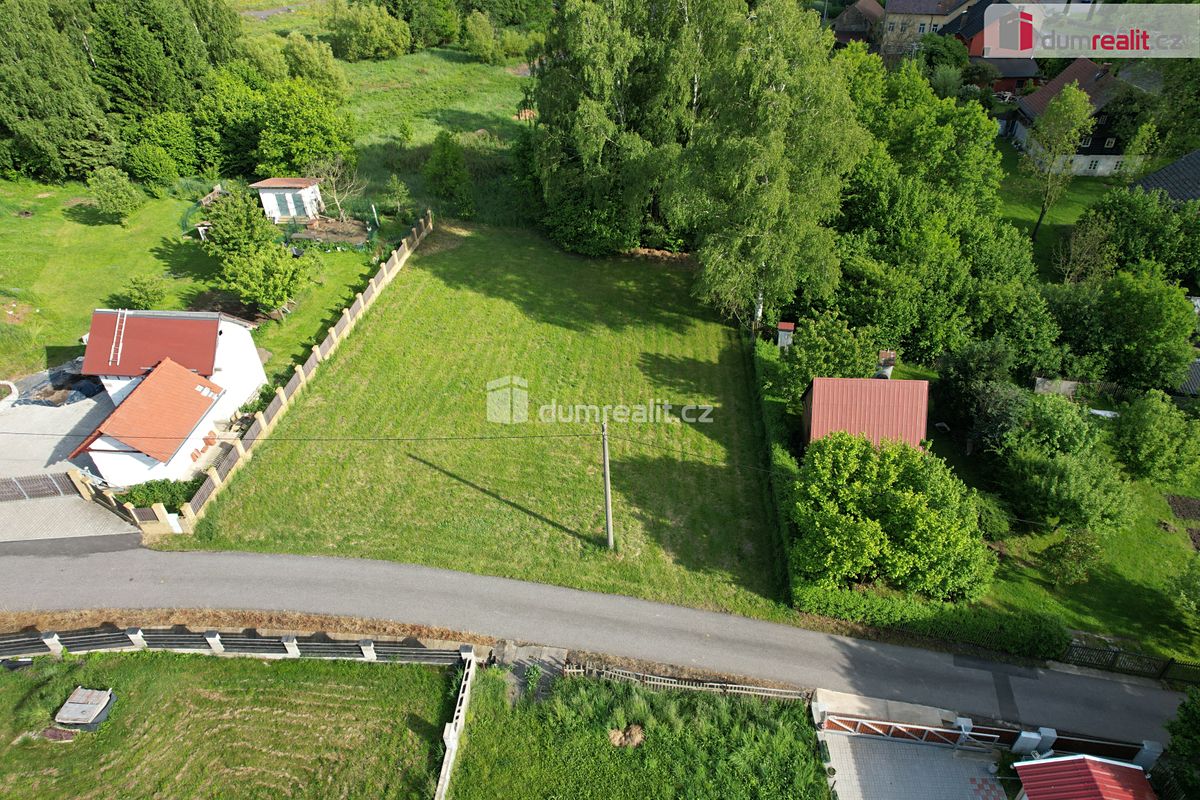 Prodej stavebního pozemku 1043 m² – fotografie 2