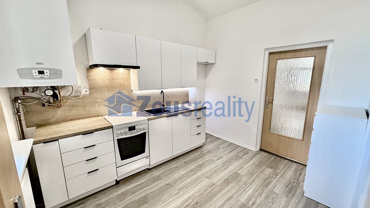 Pronájem bytu 2+1 55 m²