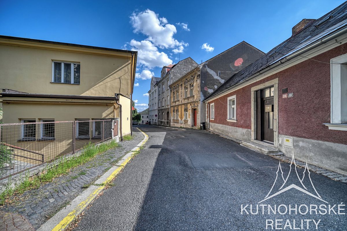 Prodej rodinného domu 172 m², pozemek 230 m² – fotografie 4