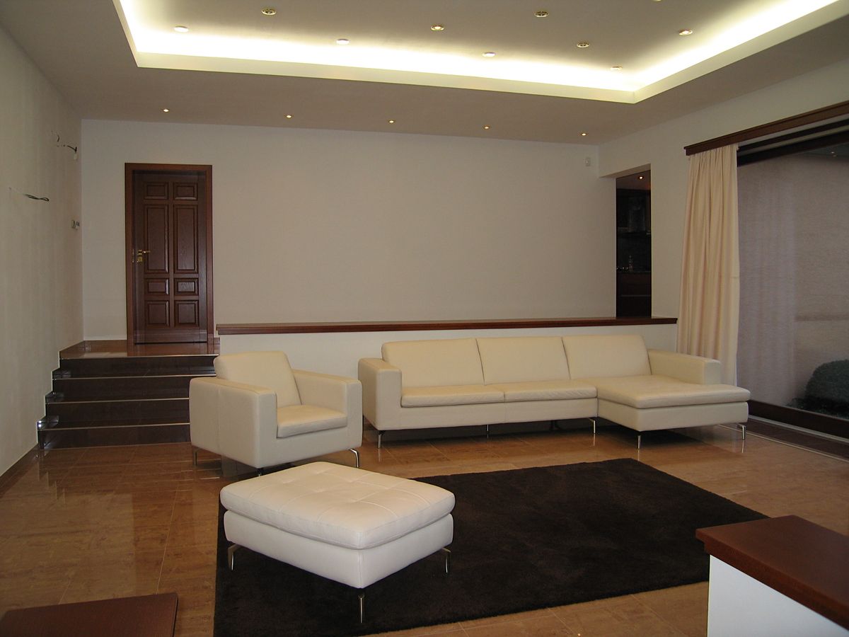 Prodej rodinného domu 207 m², pozemek 1163 m² – fotografie 3