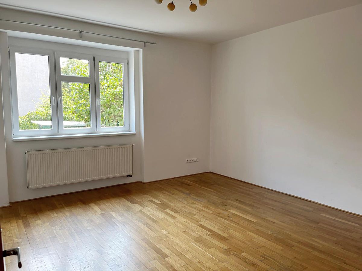 Pronájem bytu 1+kk 34 m²