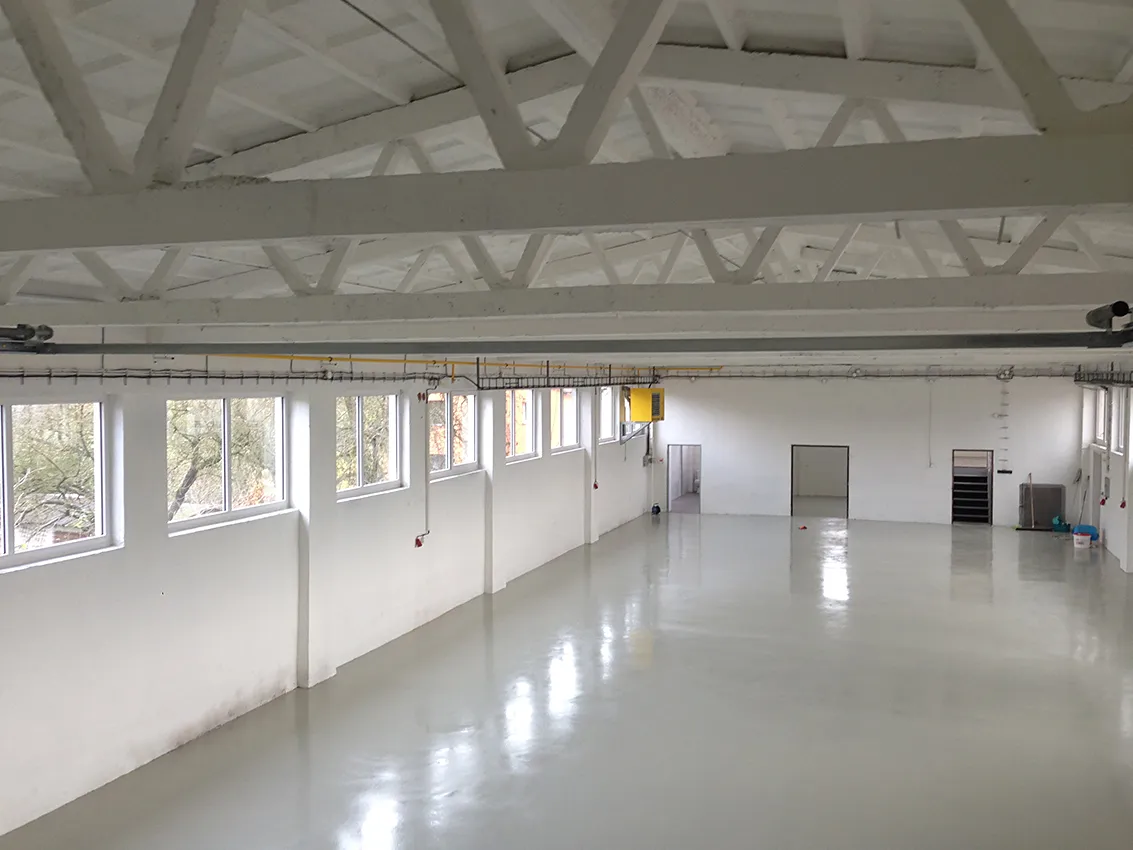 Pronájem výrobní haly, prostoru 400 m²