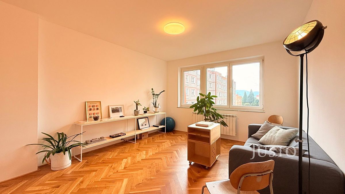 Pronájem bytu 2+kk 44 m² – fotografie 4