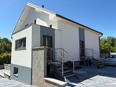 Prodej rodinného domu 300 m², pozemek 632 m²