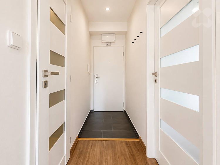 Квартира 2+kk в оренду, 40 м² (6 з 18)