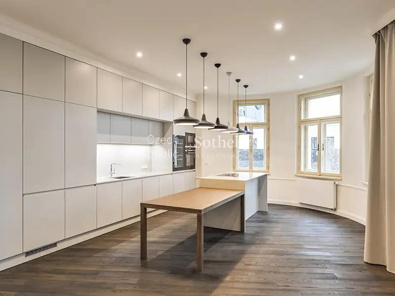 Pronájem bytu 4+kk 167 m², Praha – náhled fotky 1