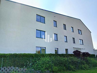 Pronájem kanceláře 305 m²