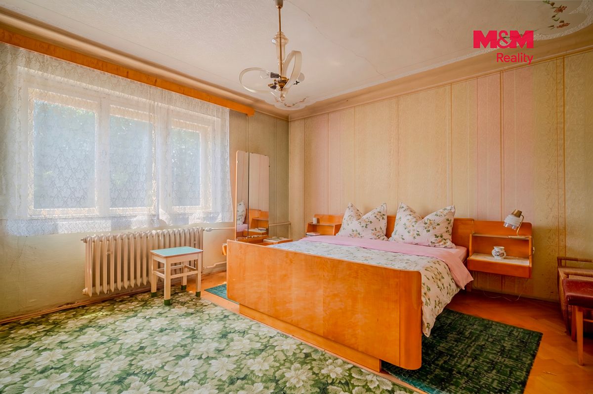 Prodej rodinného domu 206 m², pozemek 1247 m² – fotografie 5