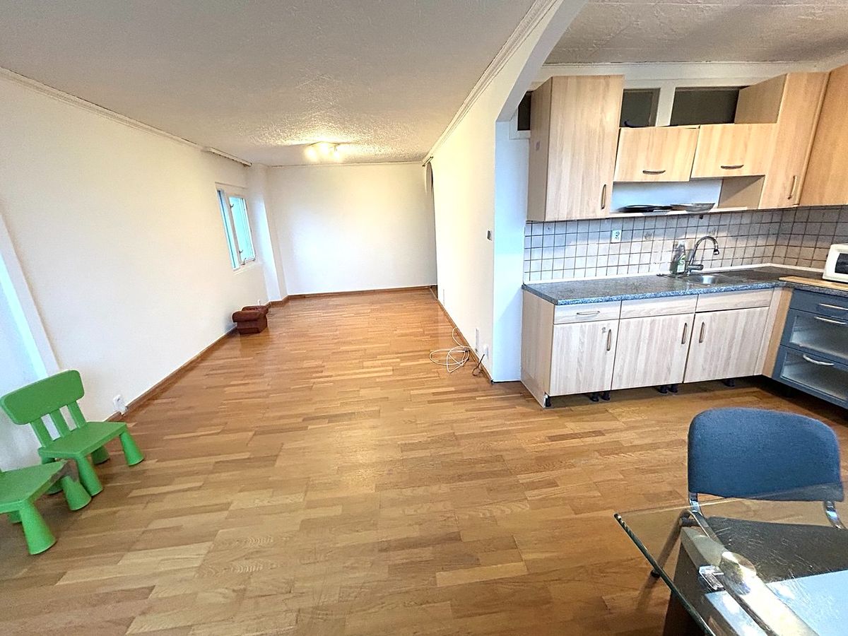 Pronájem bytu 2+kk 72 m² – fotografie 4