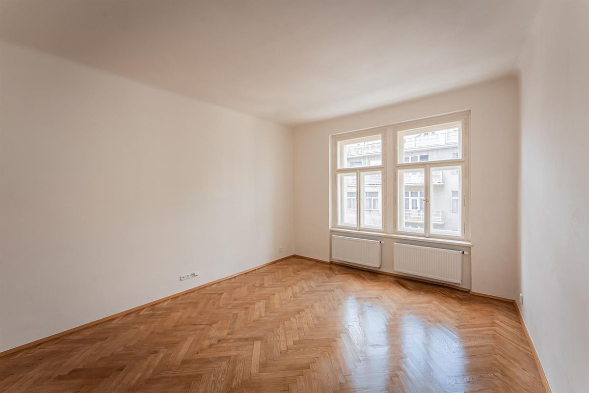 Pronájem bytu 2+kk 41 m² – fotografie 2