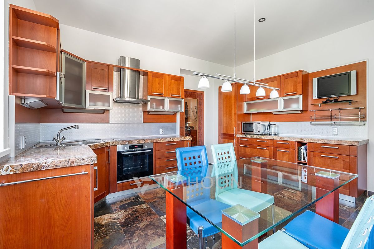 Pronájem bytu 4+kk 115 m²