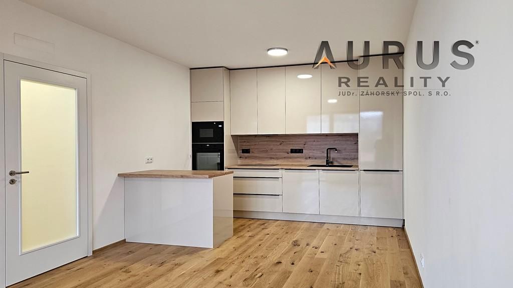 Pronájem bytu 2+kk 60 m²